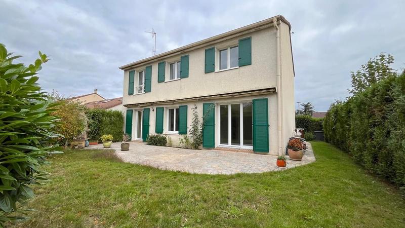 Maison - 140 m² - 6 pièces