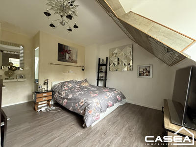 Maison - 99 m² - 5 pièces