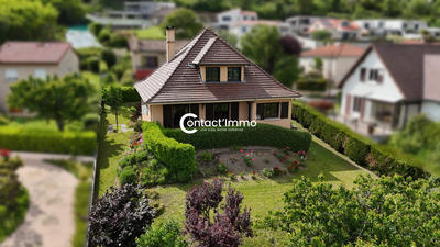 Maison traditionnelle - 160 m² - 6 pièces