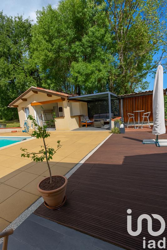 Maison - 90 m² - 4 pièces