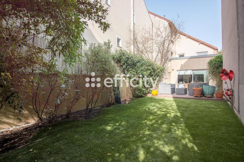 Pavillon - 168 m² - 6 pièces