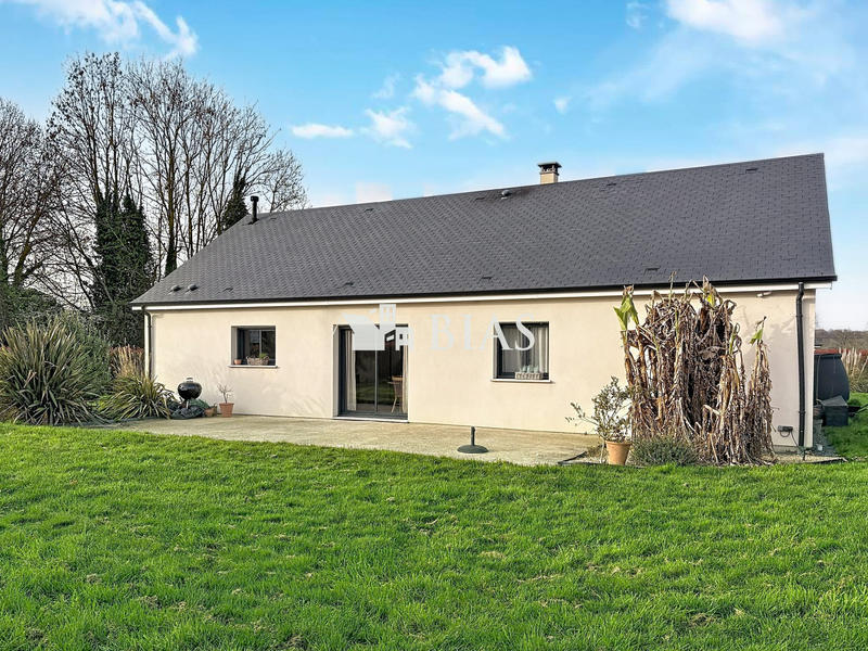 Maison - 104 m² - 4 pièces