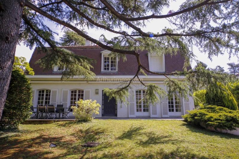 Maison - 189 m² - 7 pièces