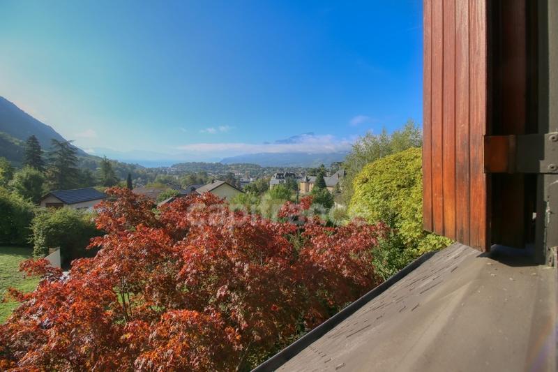 Maison - 151 m² - 7 pièces