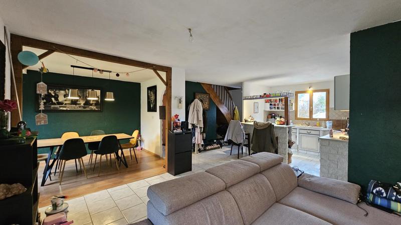 Maison - 115 m² - 8 pièces
