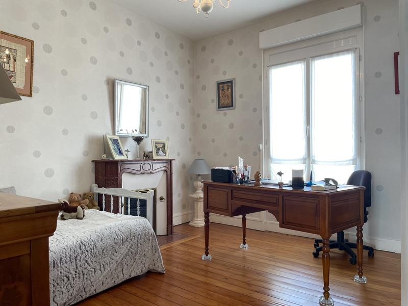 Maison - 157 m² - 8 pièces