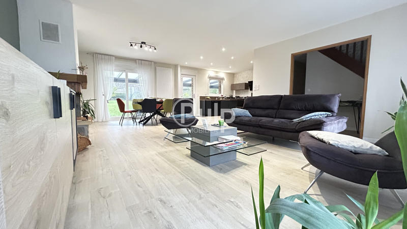 Pavillon - 135 m² - 6 pièces