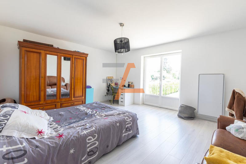 Maison - 165 m² - 5 pièces