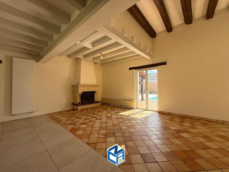 Maison - 182 m² - 8 pièces