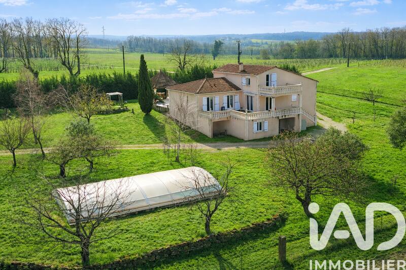 Maison - 170 m² - 7 pièces