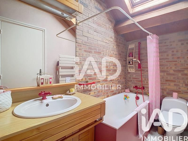 Maison - 239 m² - 7 pièces