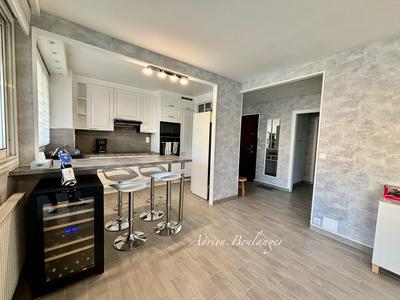 Appartement ancien - 82 m² - 4 pièces