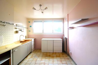 Appartement - 99 m² - 5 pièces