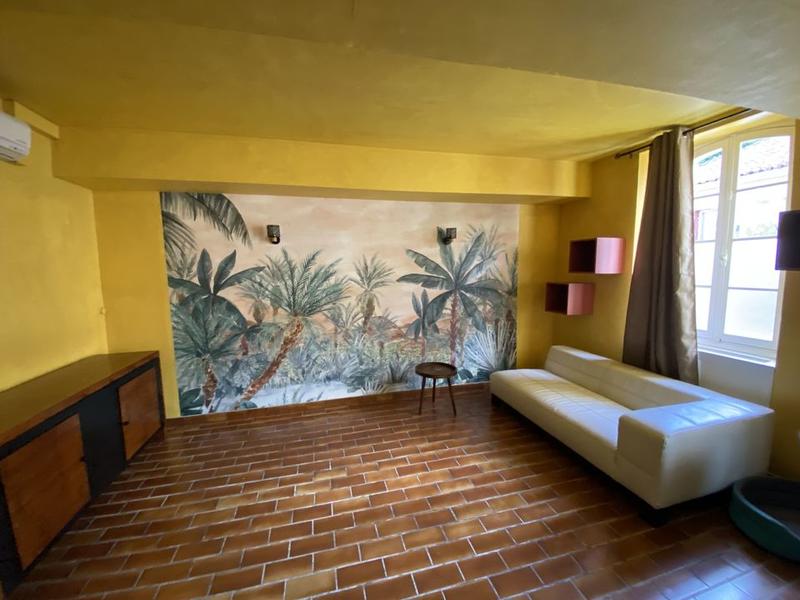 Fonds de commerce - 850 m²