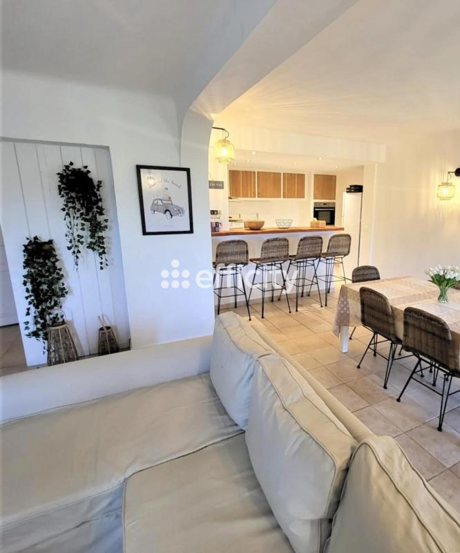 Villa - 179 m² - 7 pièces