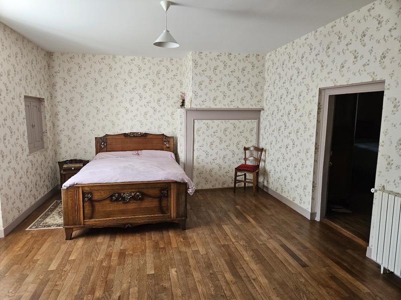 Maison de village - 200 m² - 5 pièces