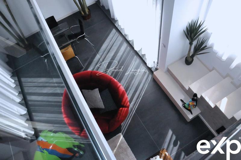 Maison - 206 m² - 6 pièces