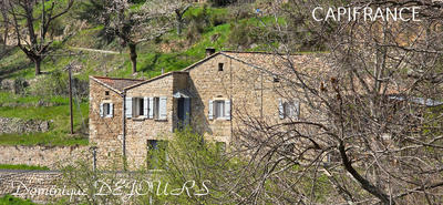 Maison - 87 m² - 4 pièces