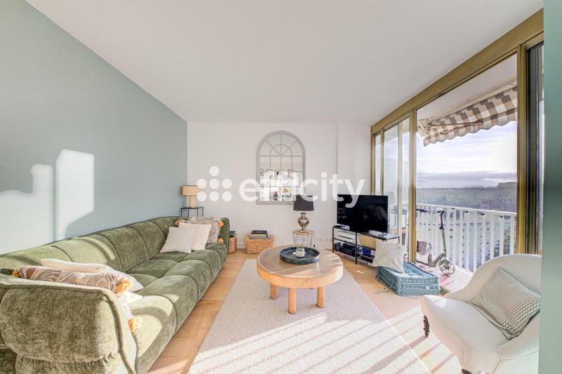 Appartement - 77 m² - 4 pièces