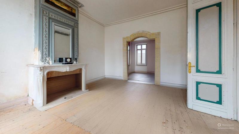 Maison - 250 m² - 7 pièces