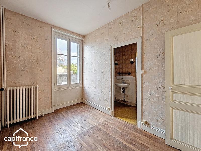 Maison - 90 m² - 5 pièces