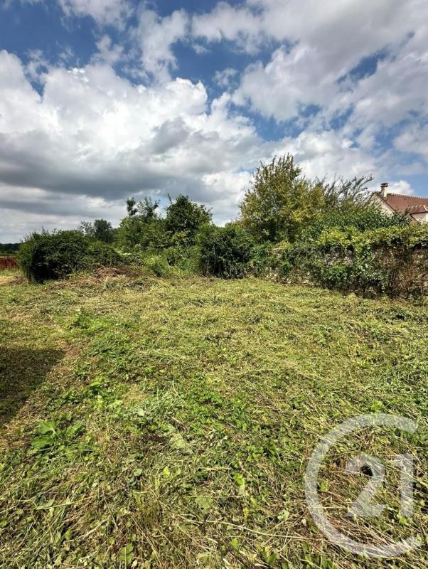 Terrain constructible - 910 m²