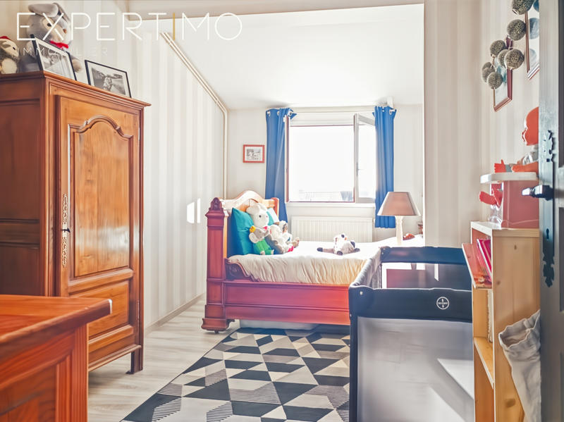 Maison - 158 m² - 6 pièces