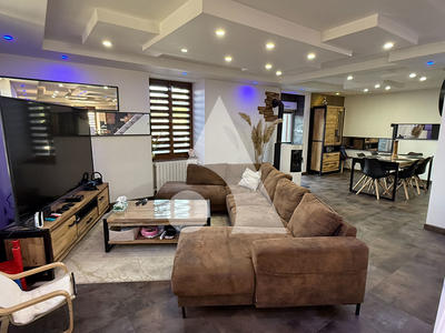 Maison - 176 m² - 5 pièces