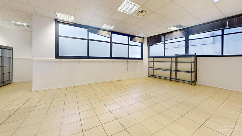 Local commercial - 255 m²