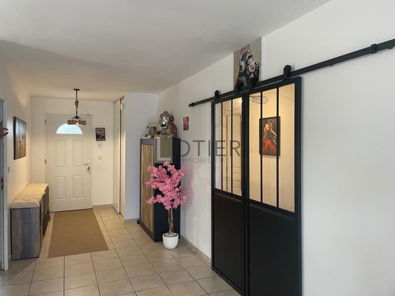 Maison - 120 m² - 5 pièces