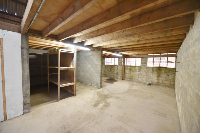 Local d'activité / Entrepôt - 650 m²