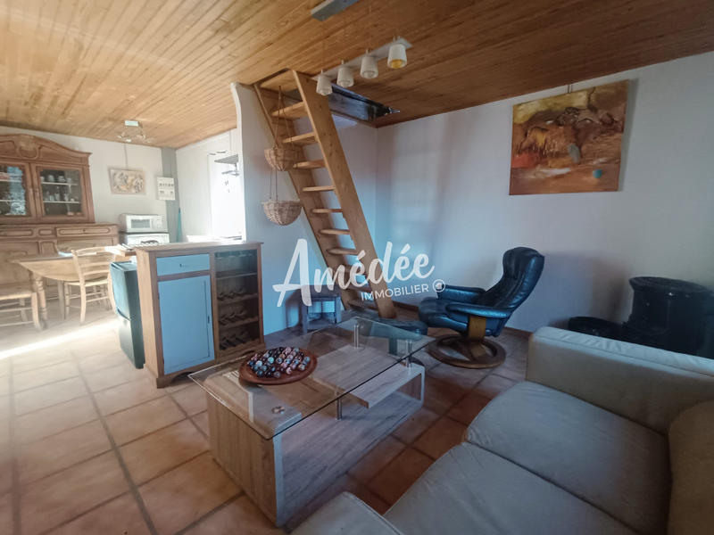 Maison traditionnelle - 195 m² - 9 pièces