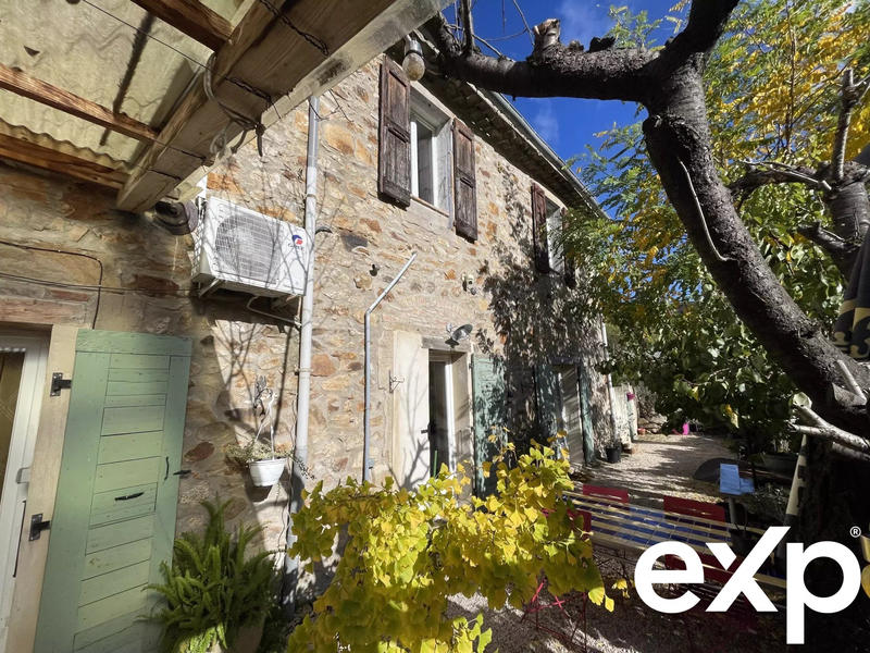 Maison traditionnelle - 195 m² - 8 pièces