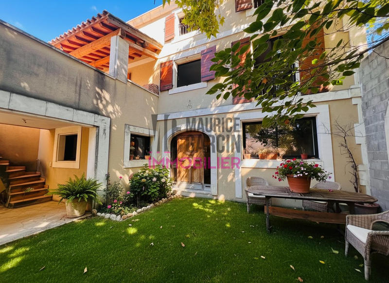 Maison - 175 m² - 6 pièces