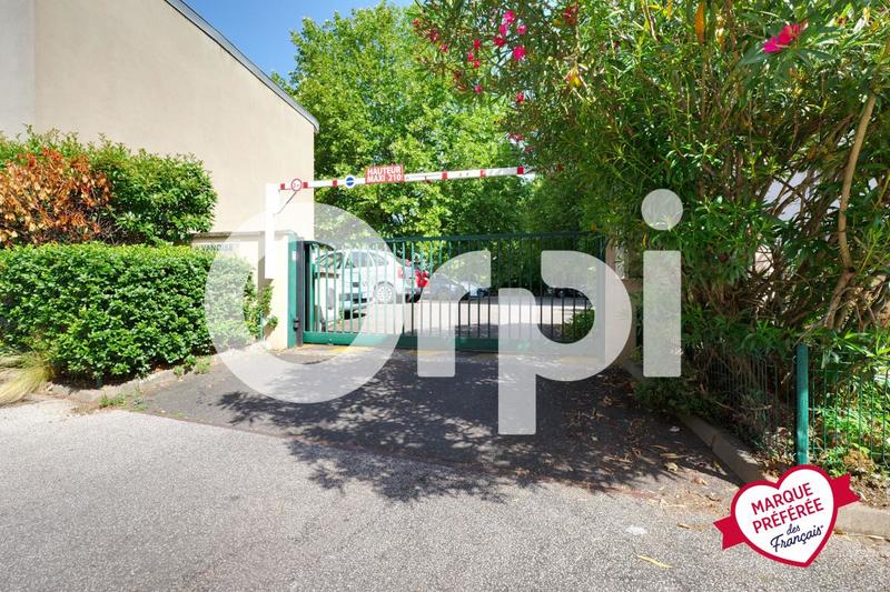 Appartement - 81 m² - 3 pièces