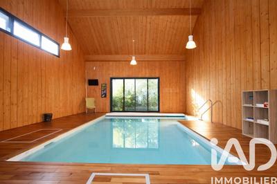 Maison - 400 m² - 10 pièces