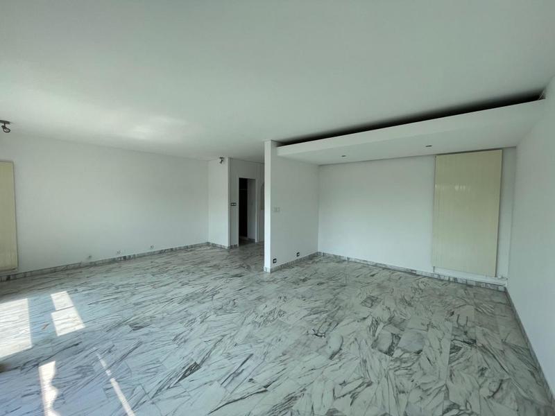 Appartement - 80 m² - 3 pièces