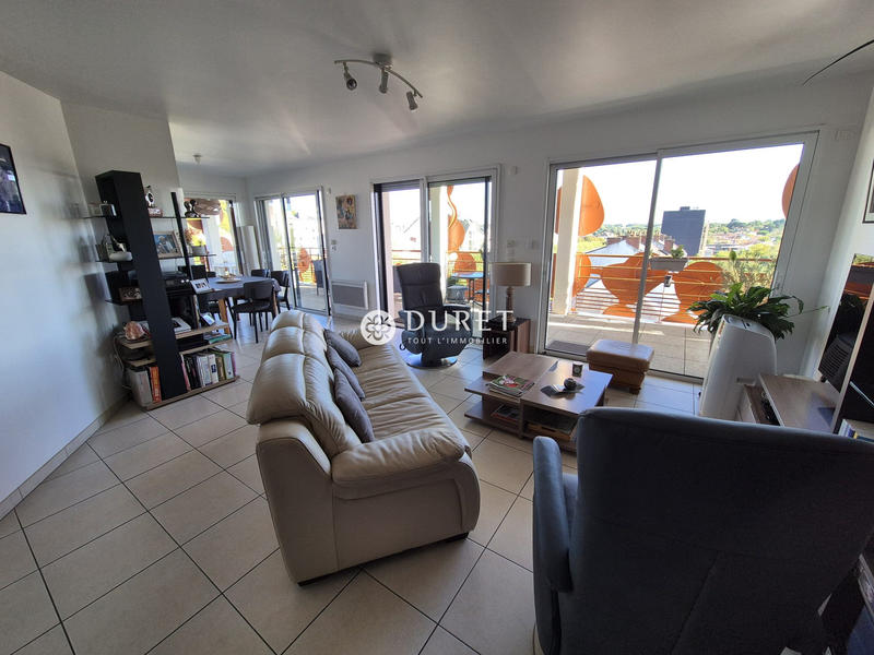 Appartement - 84 m² - 3 pièces