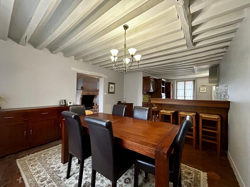 Maison ancienne - 222 m² - 8 pièces