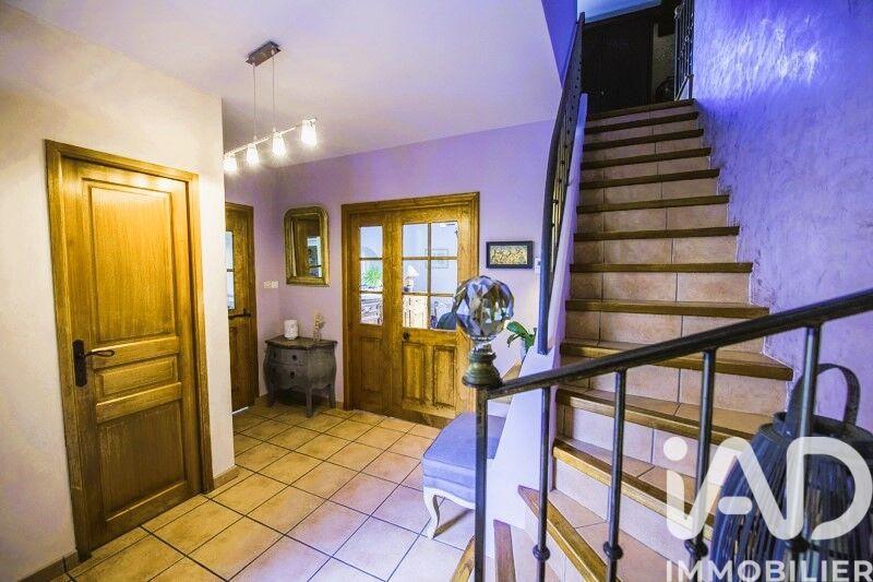 Maison - 195 m² - 7 pièces