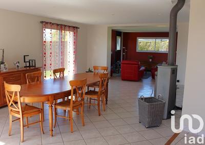 Maison - 143 m² - 9 pièces