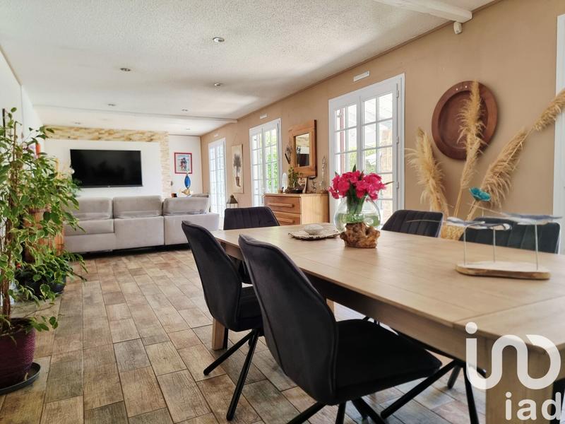 Maison - 176 m² - 10 pièces