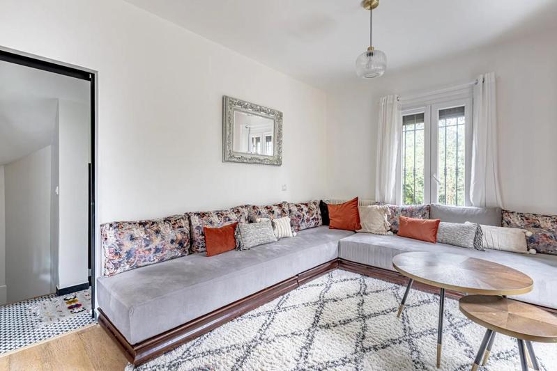 Maison - 90 m² - 5 pièces