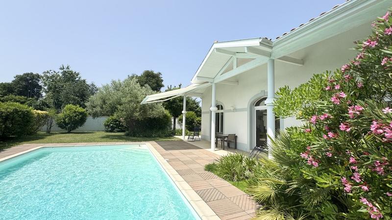 Maison - 174 m² - 5 pièces