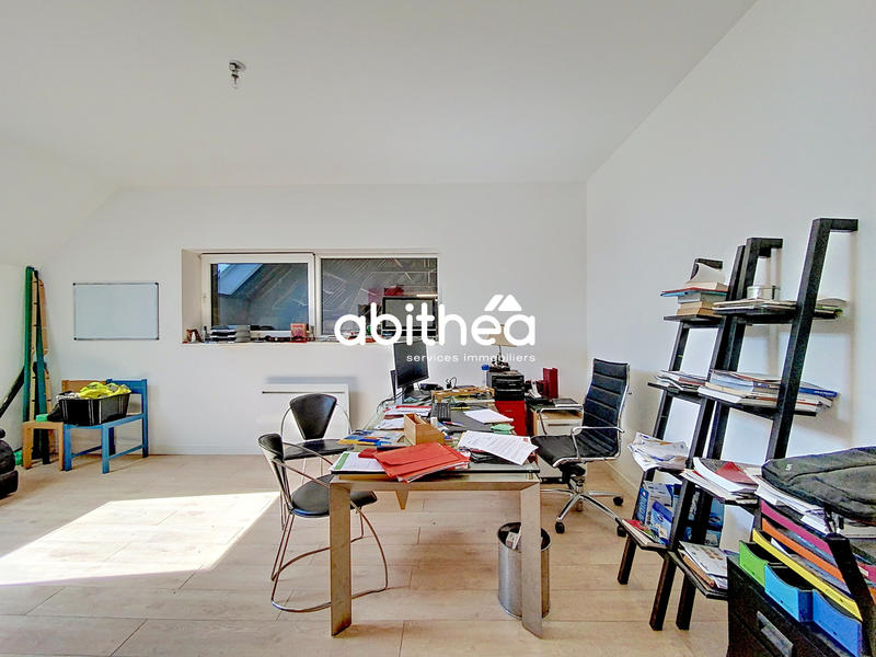 Maison - 335 m² - 6 pièces