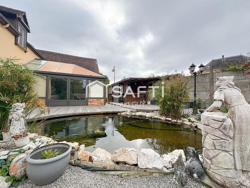 Maison - 230 m² - 8 pièces