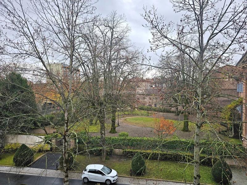 Maison - 300 m² - 10 pièces