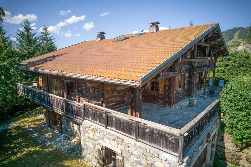 Châlet - 383 m² - 8 pièces