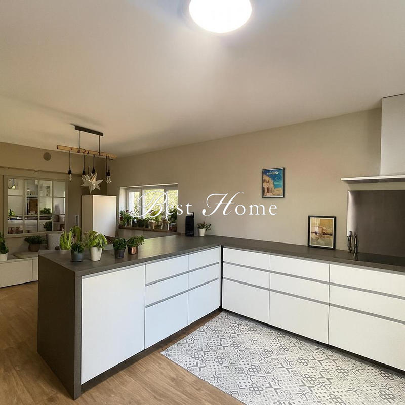 Maison - 170 m² - 6 pièces