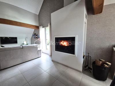 Maison traditionnelle - 136 m² - 6 pièces